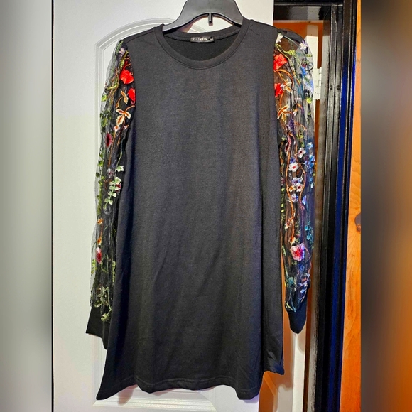 Lace Embroidered Mini Dress - Picture 1 of 5